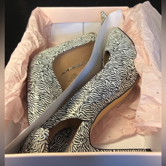 NWT BCBGeneration Henaya Black/White Zebra Slingback Knotted Bow Pumps - Picture 4 of 5